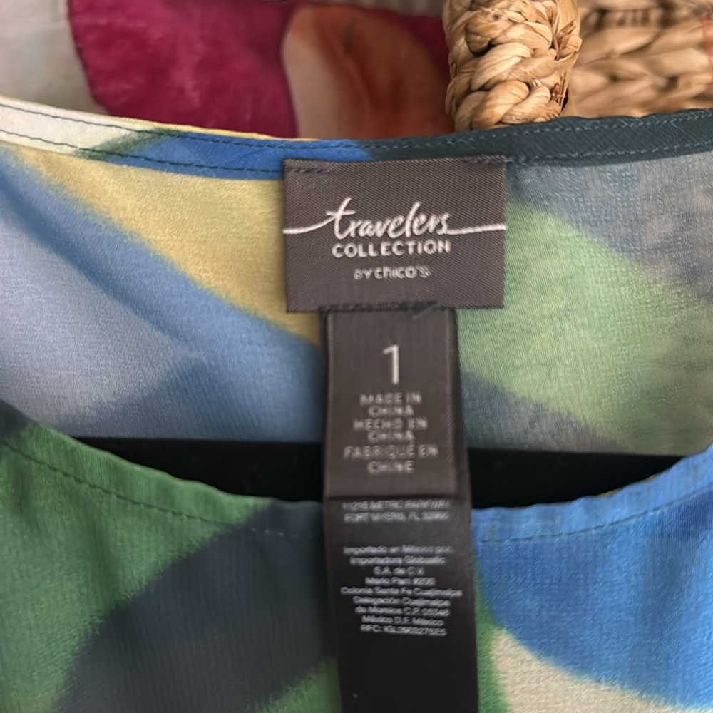 Chico’s travelers collection, top size 1.sizing chart in photos . Multicolored. - Picture 7 of 12